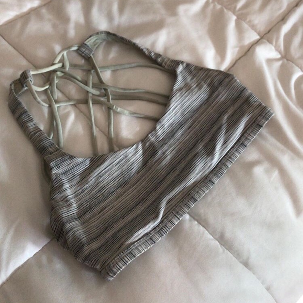 Lulu lemon sports bra